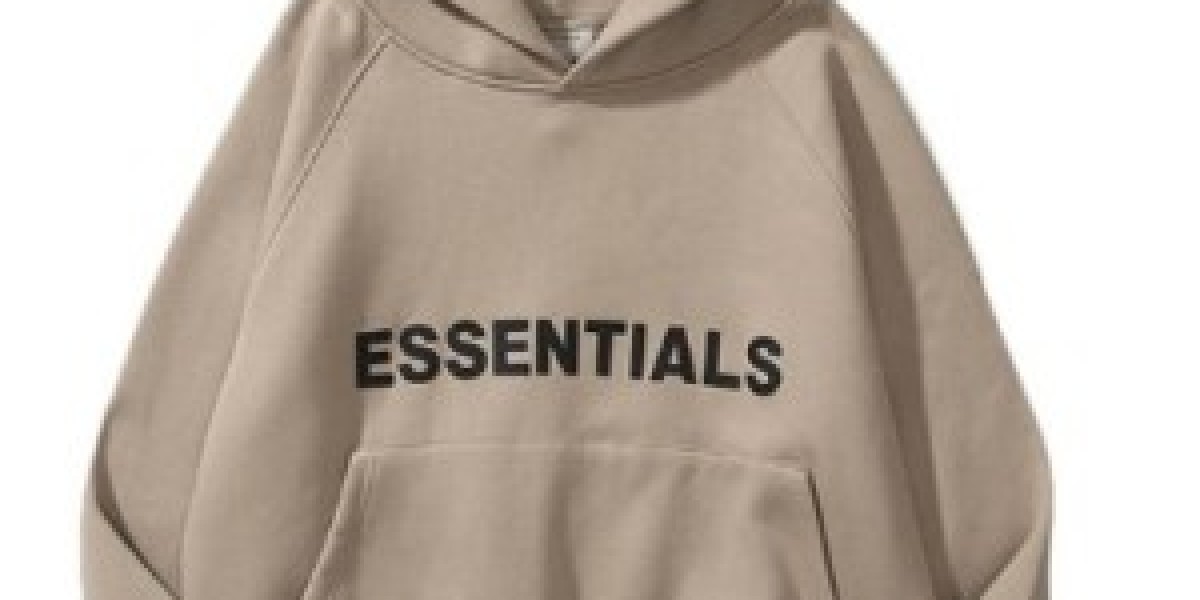 The Timeless Appeal of the Essentials Hoodie: A Must-Have Wardrobe Staple