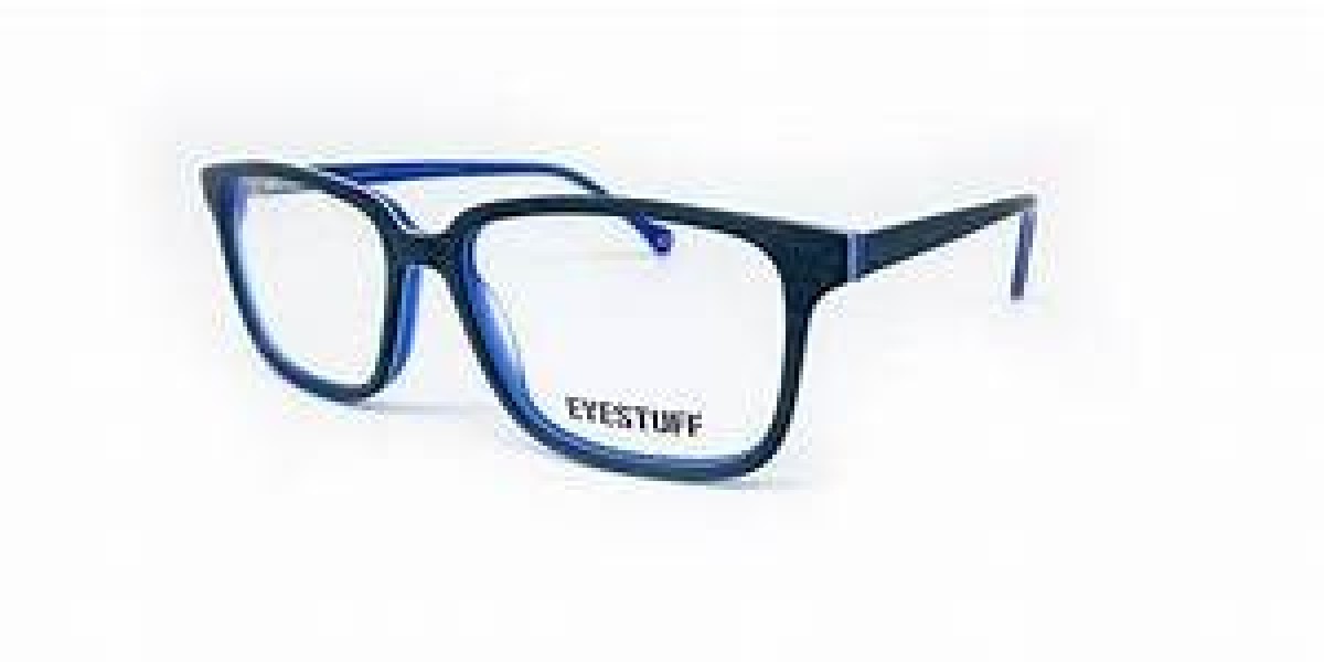 Eyestuff for Every Age: Tailoring Eye Care Products for Your Needs